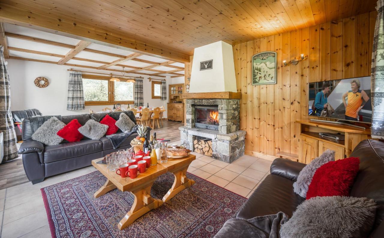 Chalet Himalaya , 10 Person Chalet With 5 Ensuite Bedrooms And Outdoor Jacuzzi In Meribel Centre Bagian luar foto